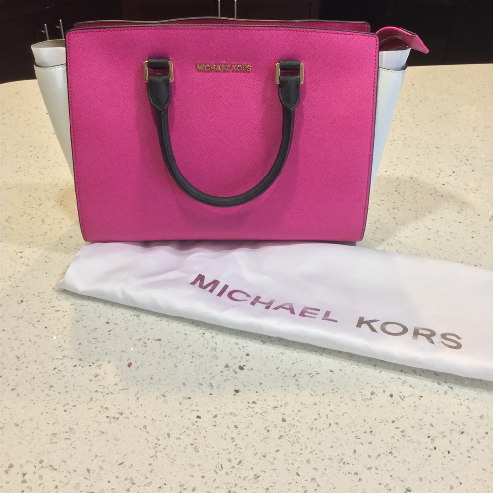 Michael Kors large Selma Raspberry Colorblock